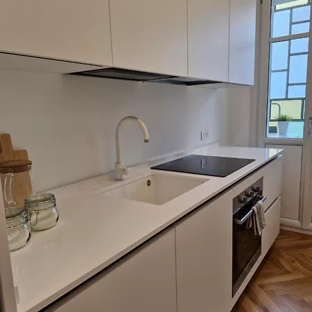 Διαμέρισμα Deco *