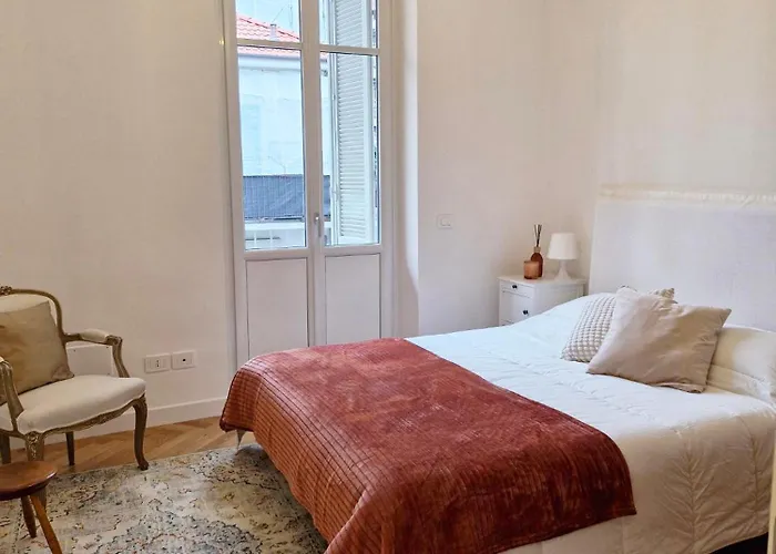 Decò Apartamento Alba (Piedmont)