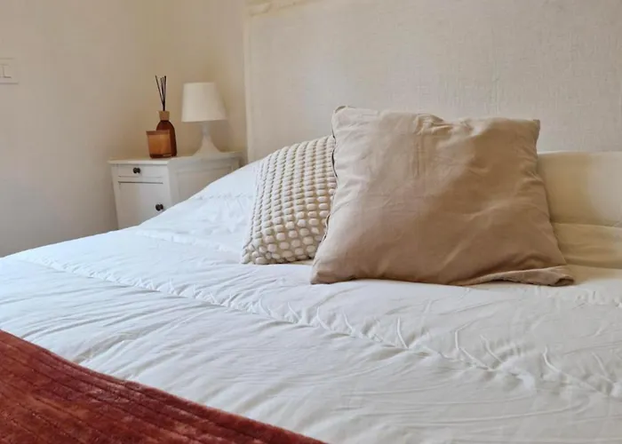 Decò Apartamento Alba (Piedmont)